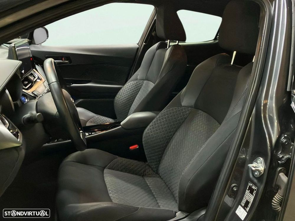 Toyota C-HR - 15
