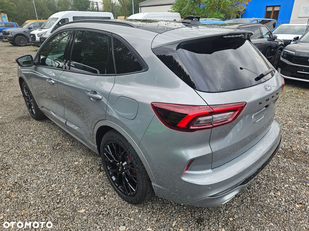 Ford Kuga - 10