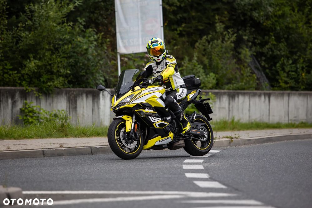 Kawasaki Ninja 1000 SX - 33