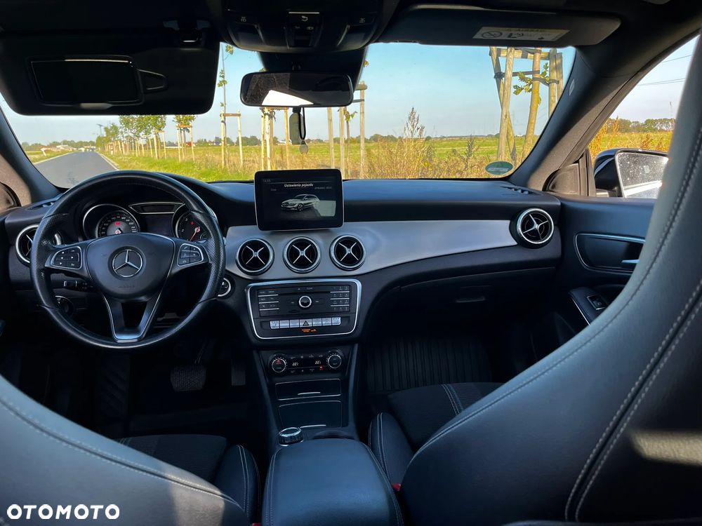 Mercedes-Benz CLA - 19