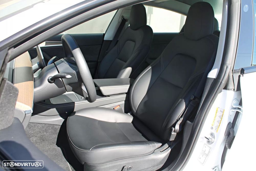 Tesla Model 3 - 11