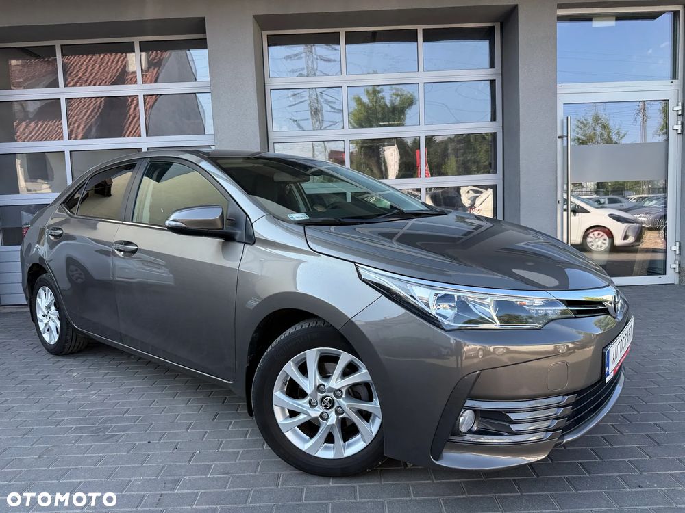 Toyota Corolla 1.6 Comfort - 17