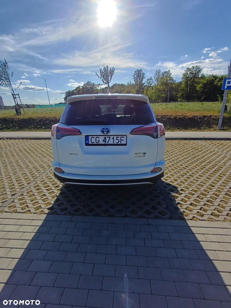 Toyota RAV4 - 7