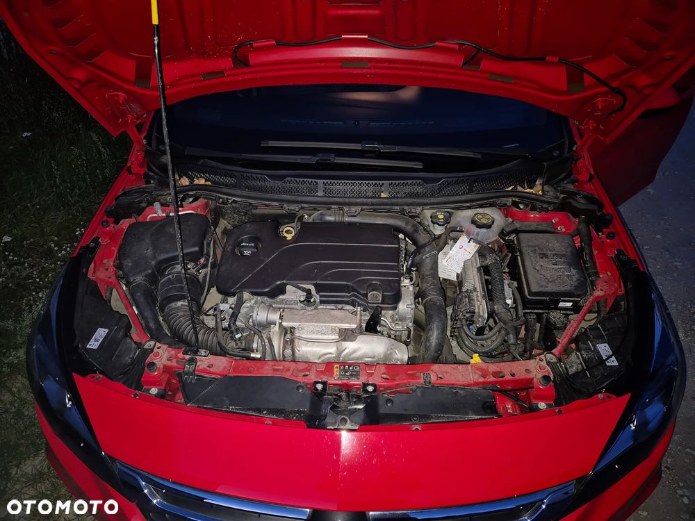 Opel Astra 1.4 Turbo Innovation - 21