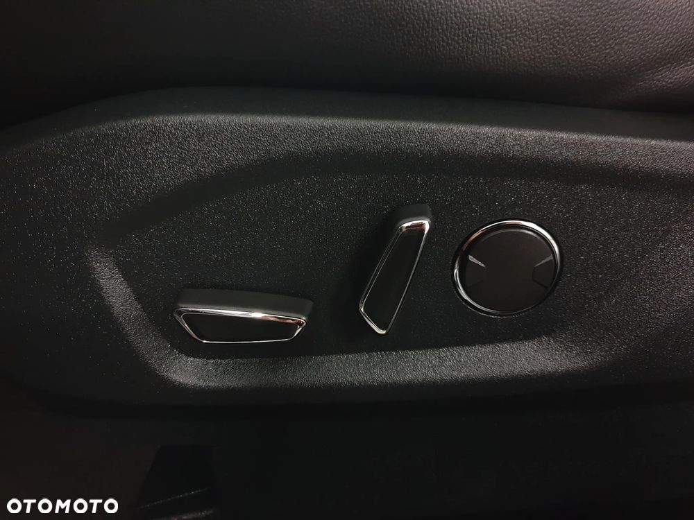 Ford Edge 2.0 EcoBlue Bi-Turbo 4x4 ST-LINE - 32