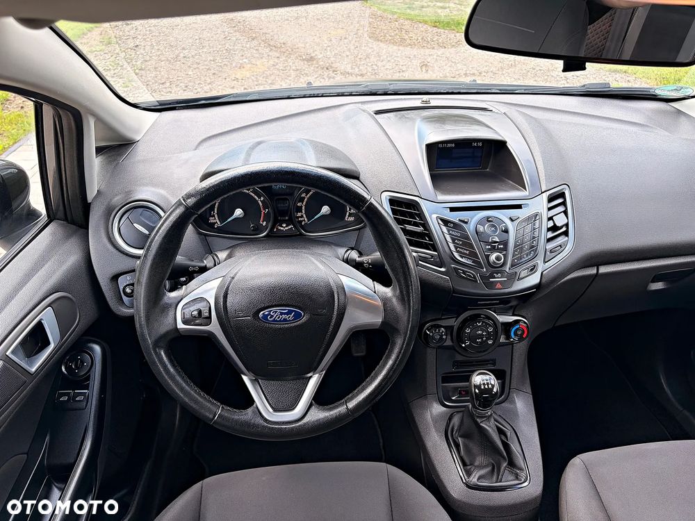 Ford Fiesta 1.25 Champions Edition - 8