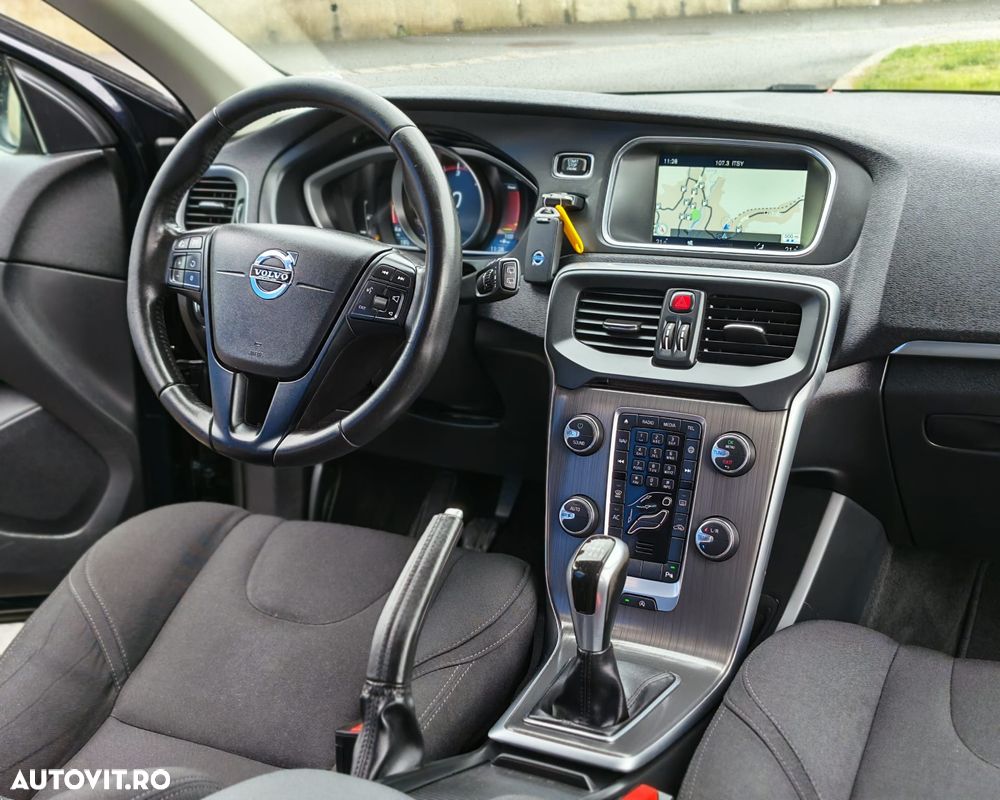 Volvo V40 D2 Kinetic - 6