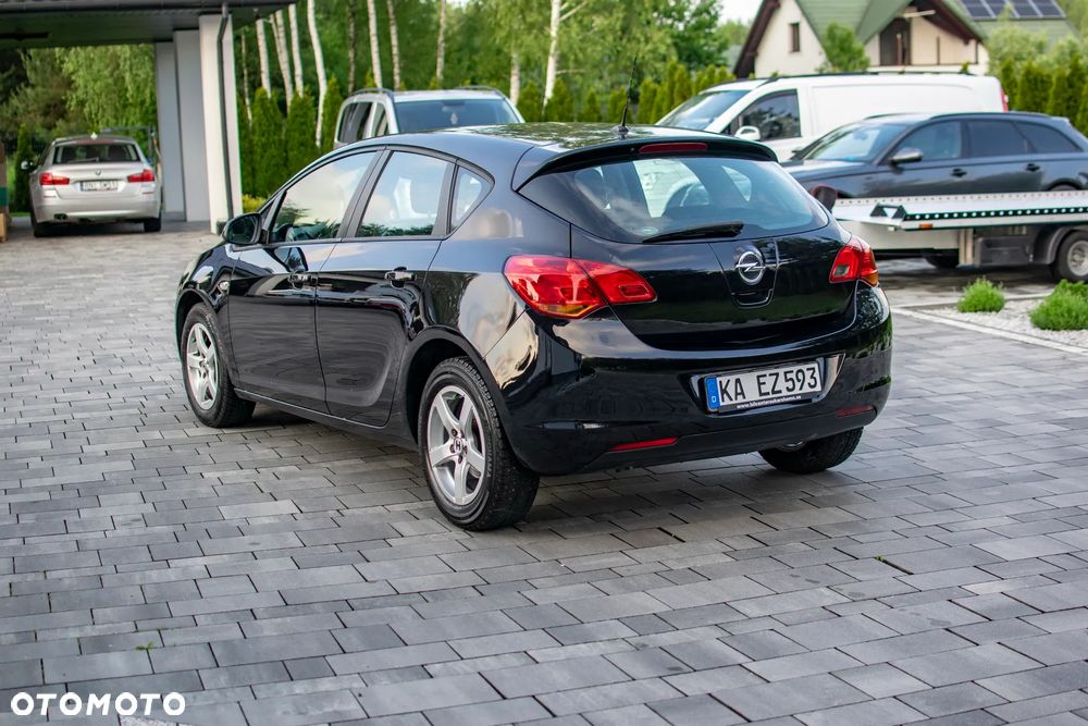 Opel Astra - 18
