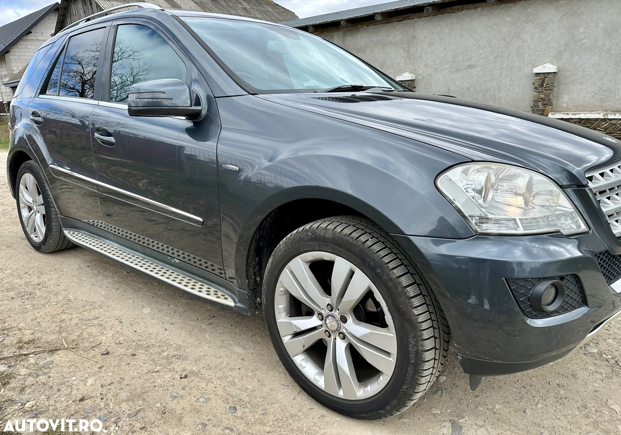 Dezmembrez Mercedes w164 ml 350 2011 - 2