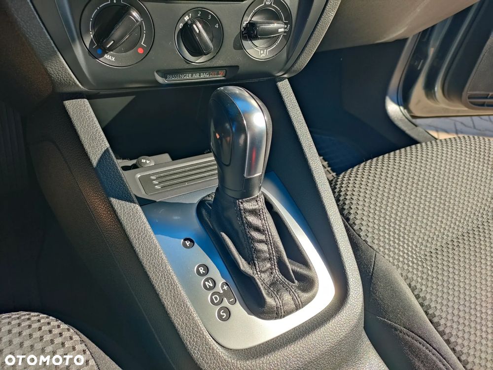 Volkswagen Jetta - 29