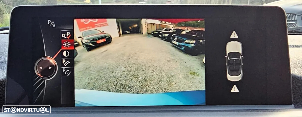 BMW 225 d Cabrio Pack M Auto - 9