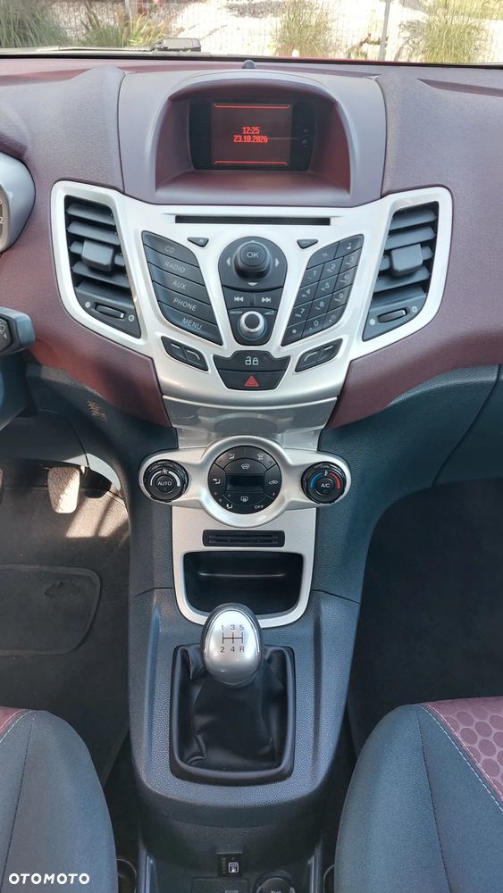 Ford Fiesta 1.25 Titanium - 19