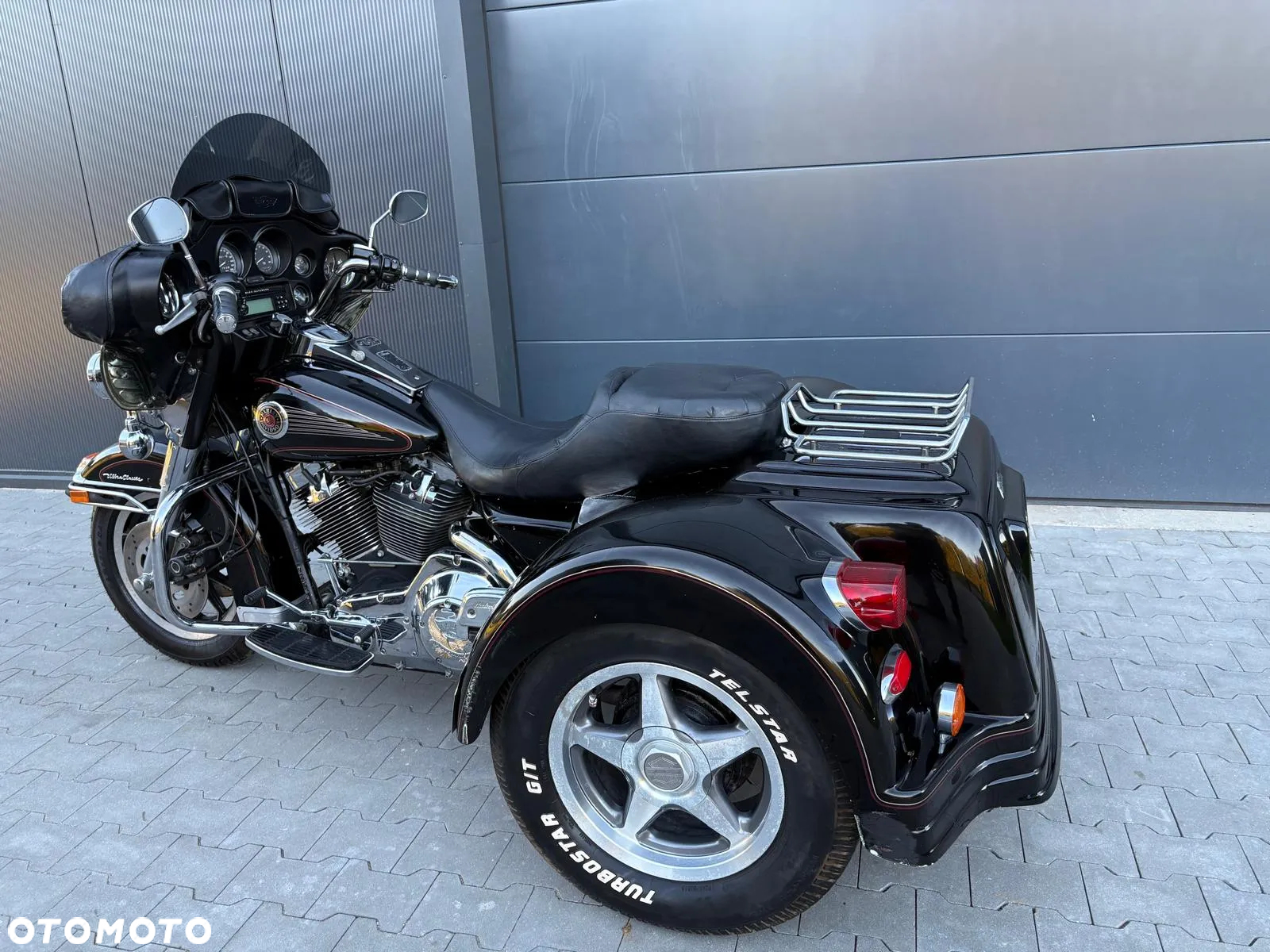 Harley-Davidson Tri Glide - 11
