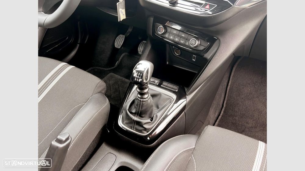 Opel Corsa 1.2 T GS - 22