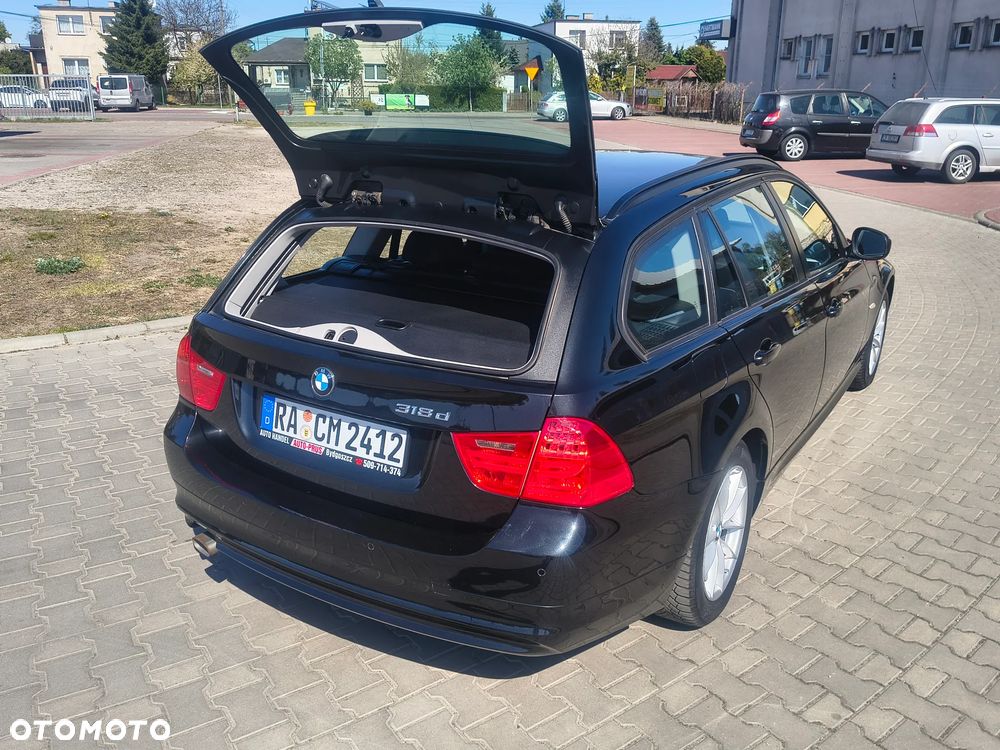 BMW Seria 3 318d DPF Edition Lifestyle - 8