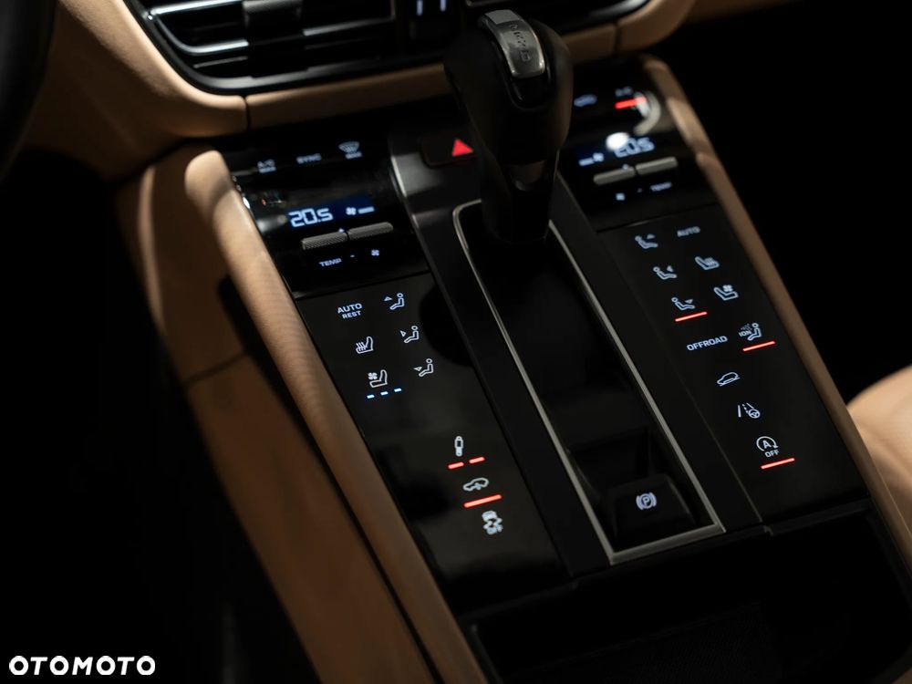 Porsche Macan S - 29