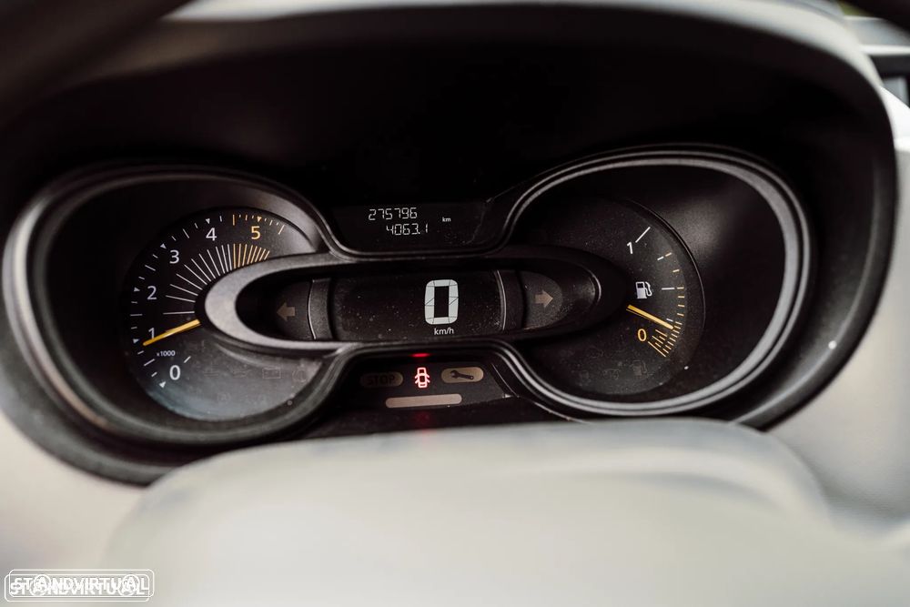 Renault trafic - 3