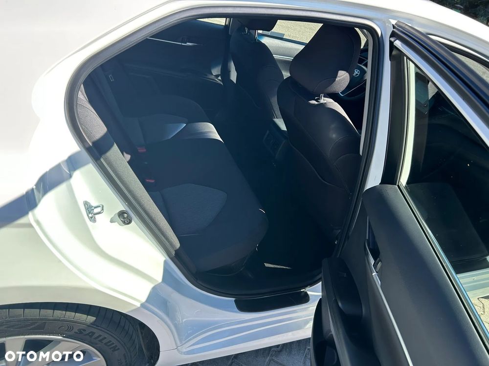Toyota Camry 2.5 Hybrid Comfort CVT - 10