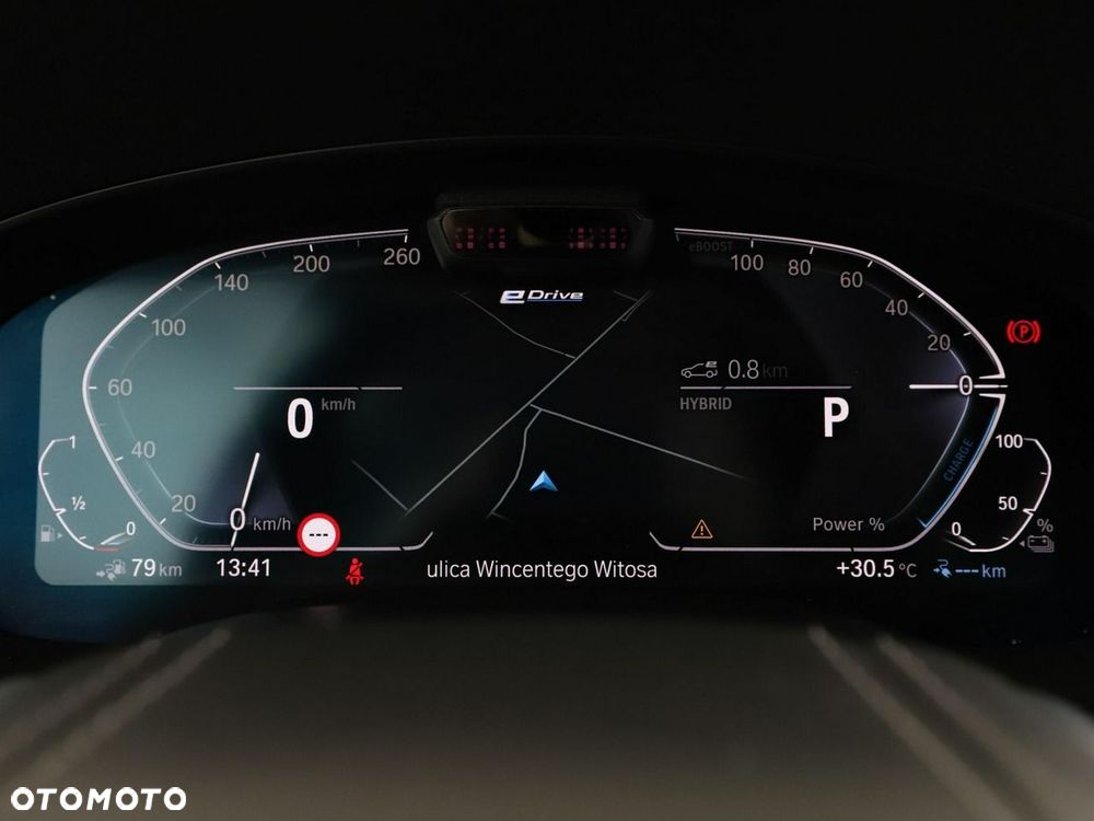 BMW Seria 5 530e xDrive Luxury Line - 24