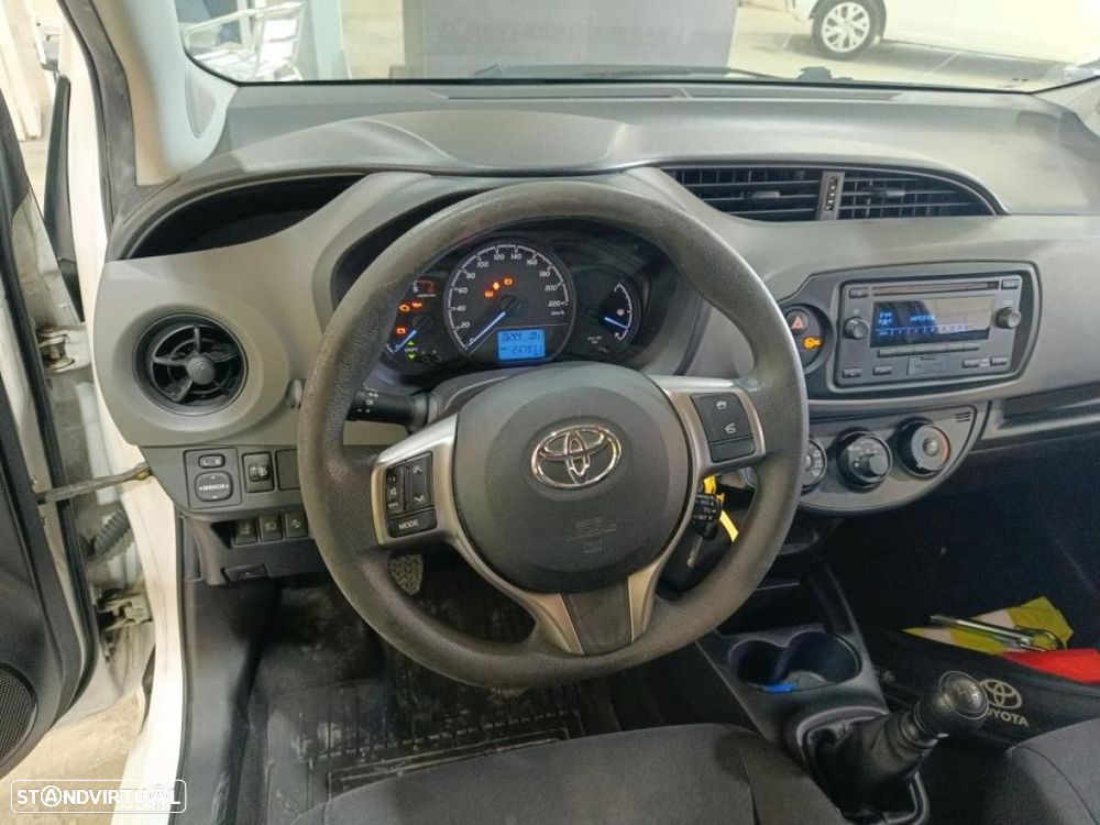 Toyota Yaris bizz 1.4 D-4D AC C/IVA - 7