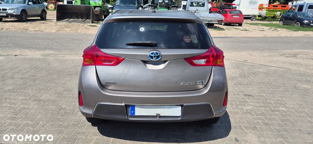 Toyota Auris Hybrid 135 Comfort - 11