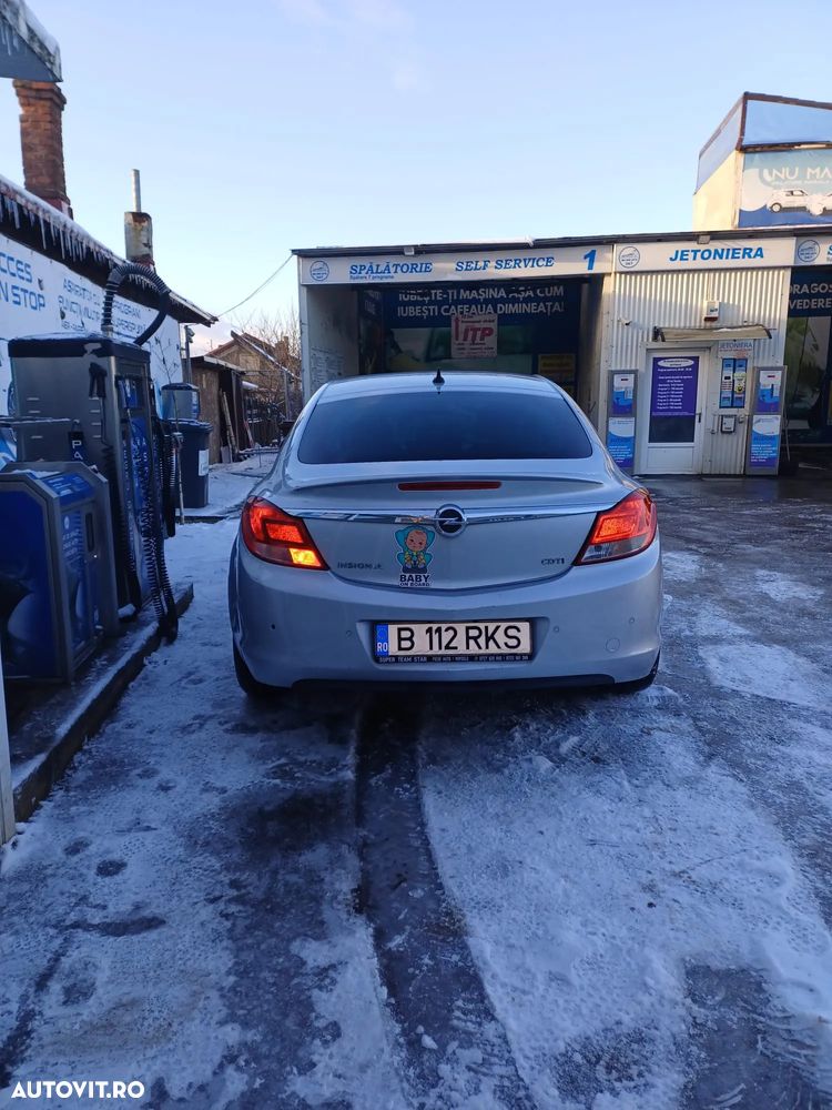 Opel Insignia 2.0 CDTI - 10