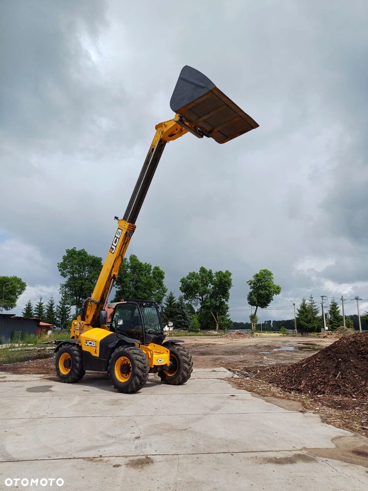 JCB 550-80 - 1