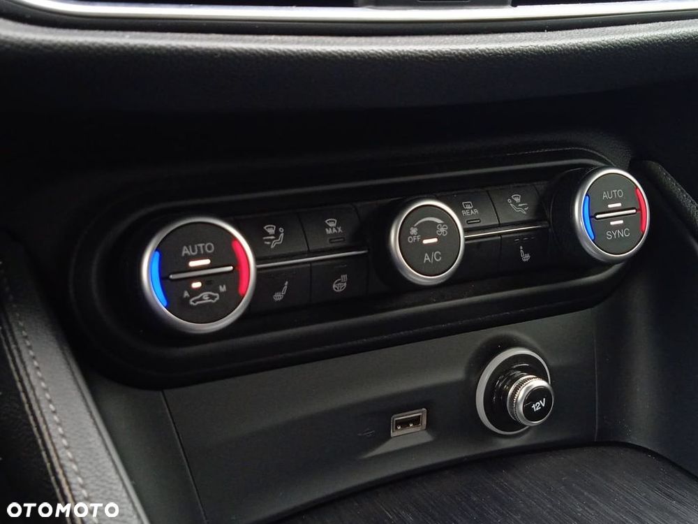 Alfa Romeo Stelvio 2.0 Turbo Business Q4 - 30