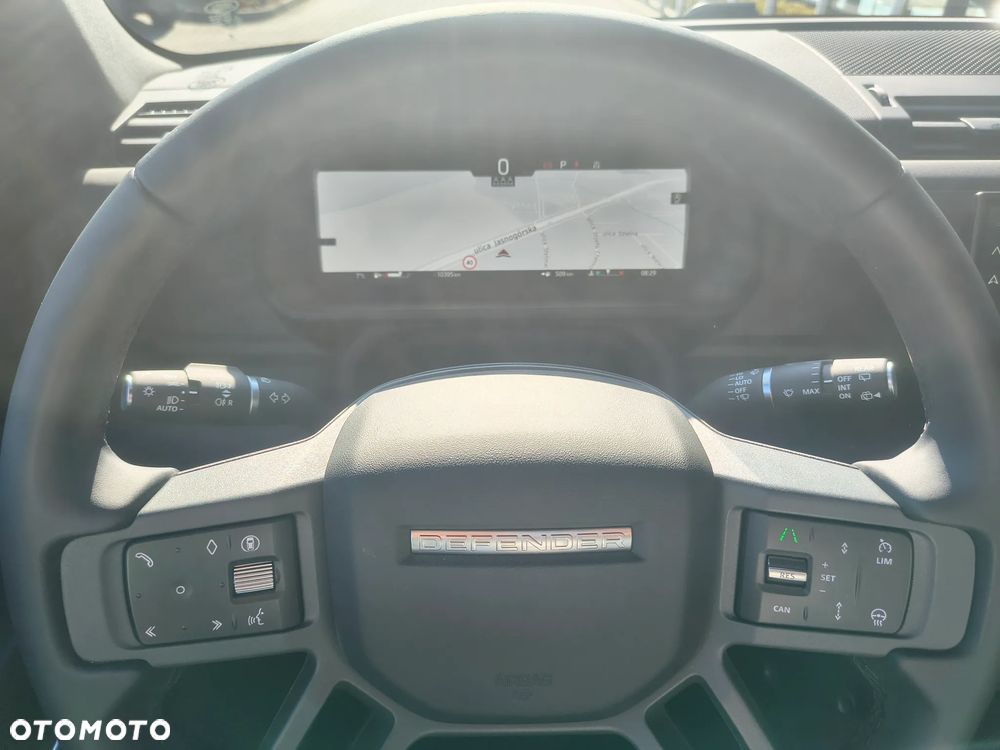 Land Rover Defender 3.0 D250 mHEV X-Dynamic SE - 16