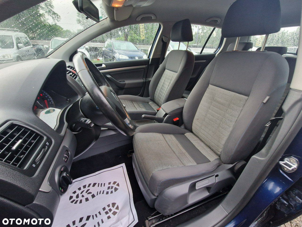 Volkswagen Golf - 14