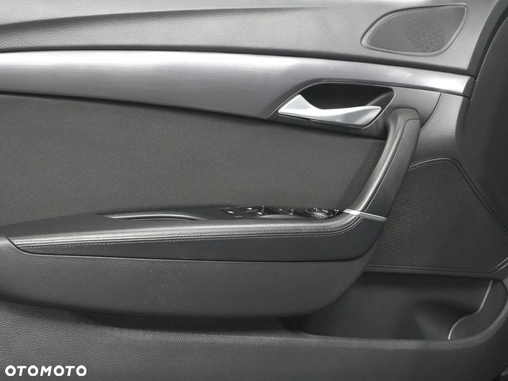 Hyundai i40 Kombi blue 1.7 CRDi Trend - 19