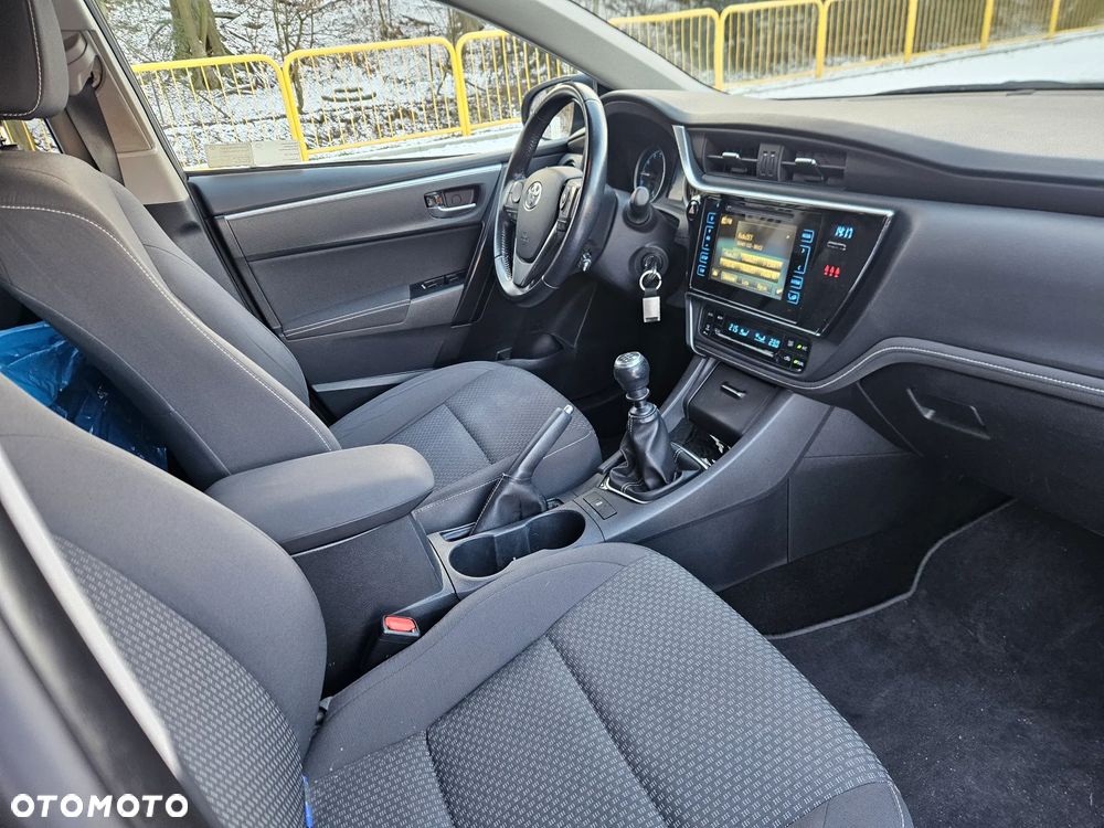 Toyota Corolla 1.6 Premium - 10