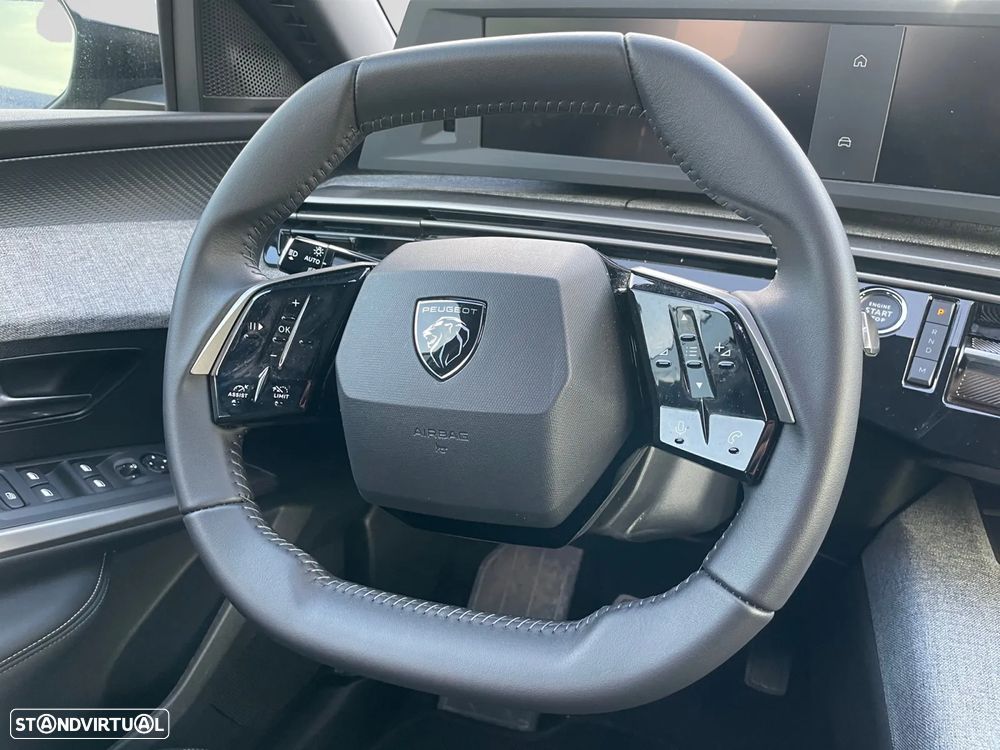 Peugeot 5008 1.2 Hybrid Allure e-DCS6 - 12