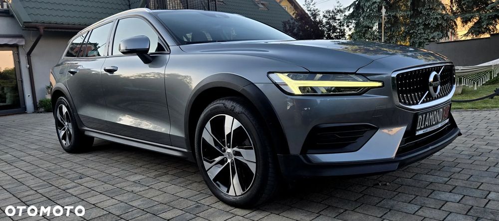 Volvo V60 Cross Country D4 AWD Geartronic Pro - 8