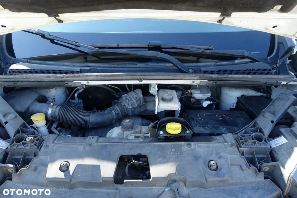Renault Trafic - 26