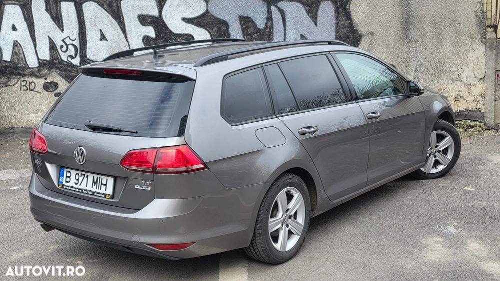 Volkswagen Golf 1.6 TDI BlueMotion Technology DSG Comfortline - 8