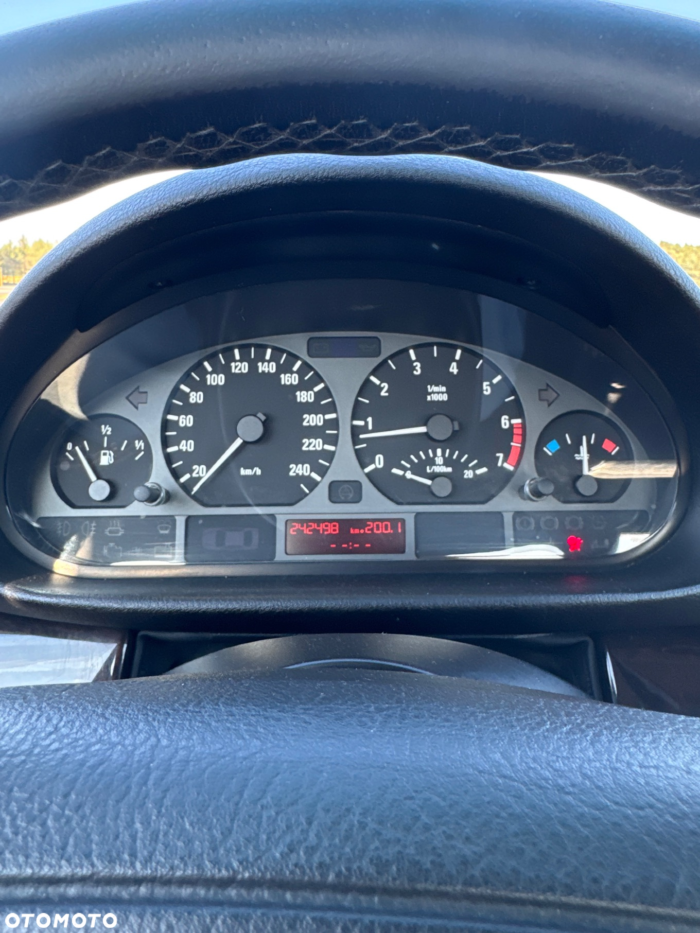 BMW Seria 3 323i - 9