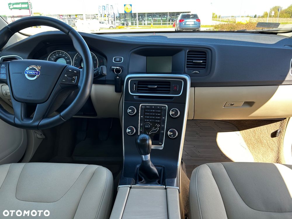 Volvo S60 D4 Kinetic - 4