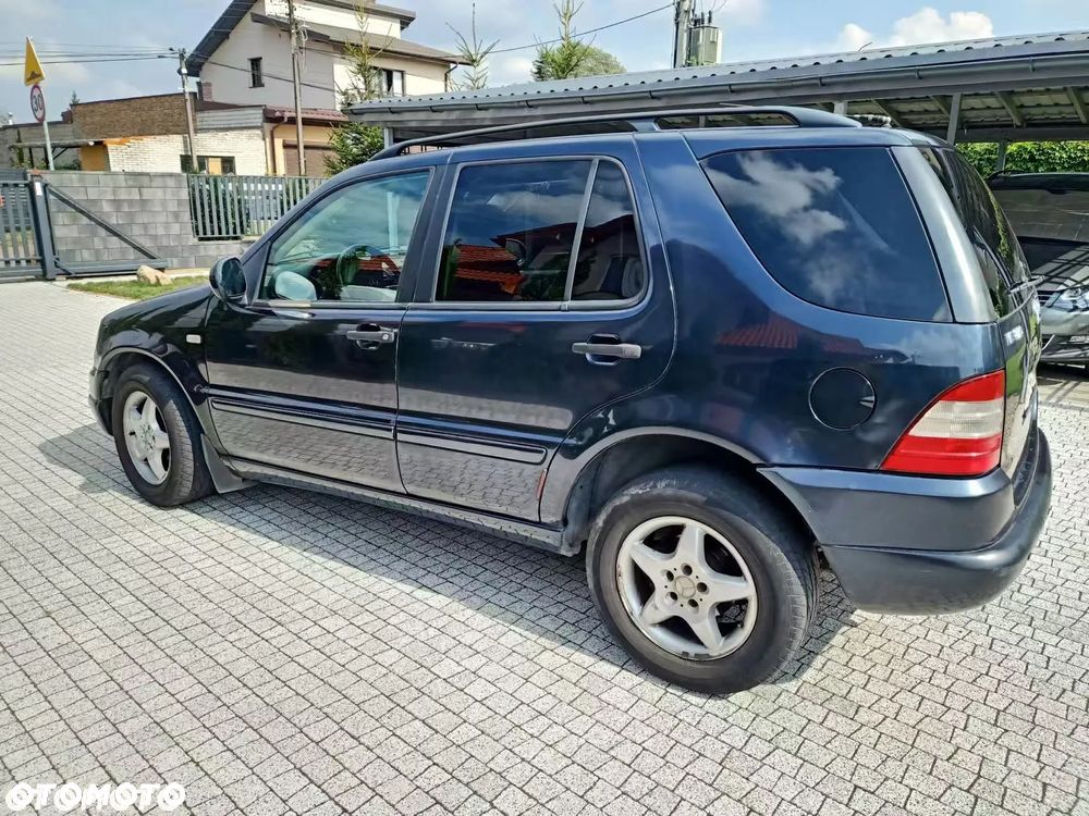 Mercedes-Benz ML - 10