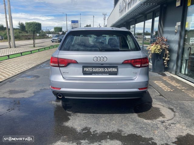 Audi A4 Avant 2.0 TDI Advance - 8