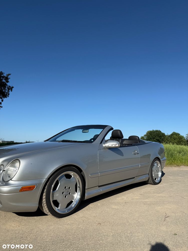 Mercedes-Benz CLK - 13
