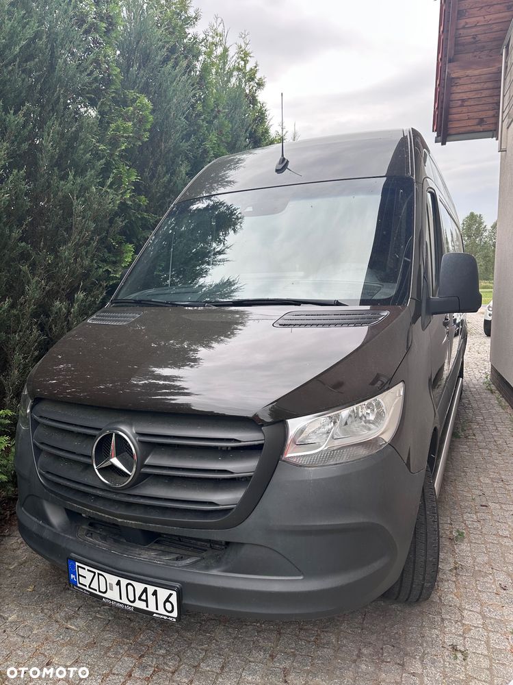 Mercedes-Benz Sprinter - 1