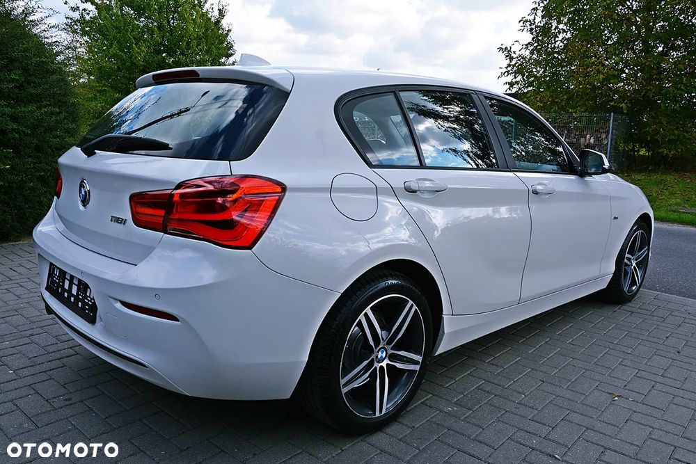 BMW Seria 1 118i Sport Line - 11