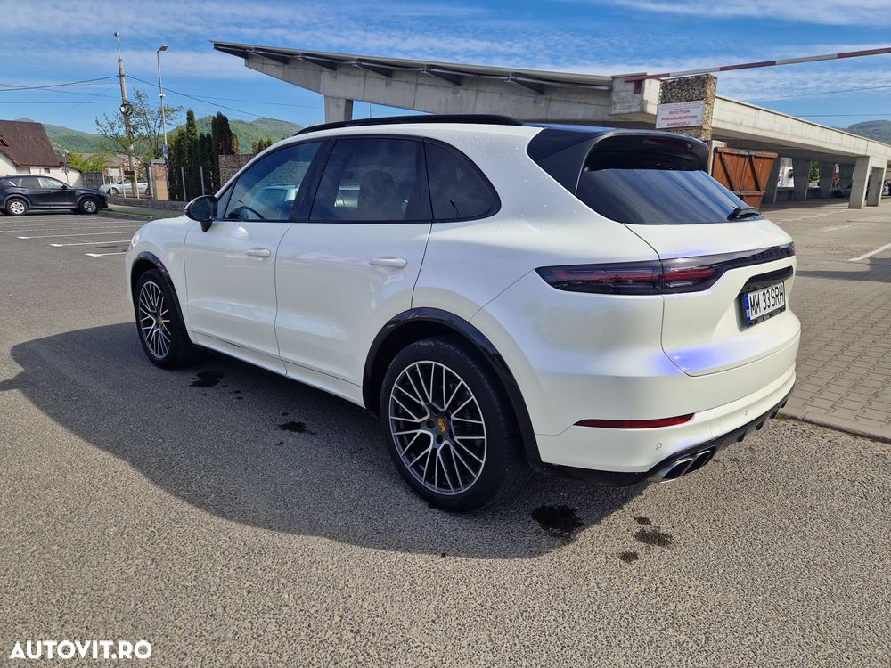 Porsche Cayenne S - 3