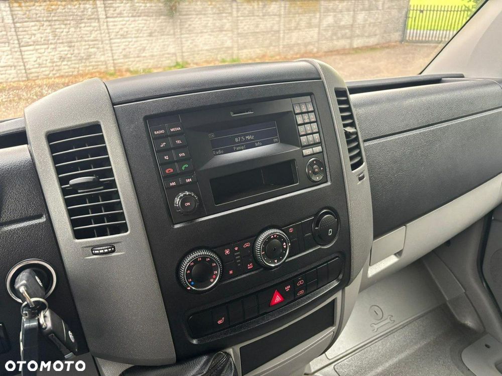 Volkswagen Crafter - 9