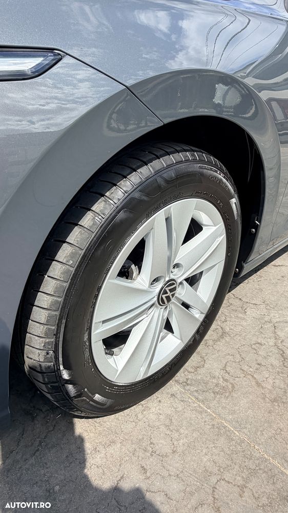 Volkswagen Golf - 13