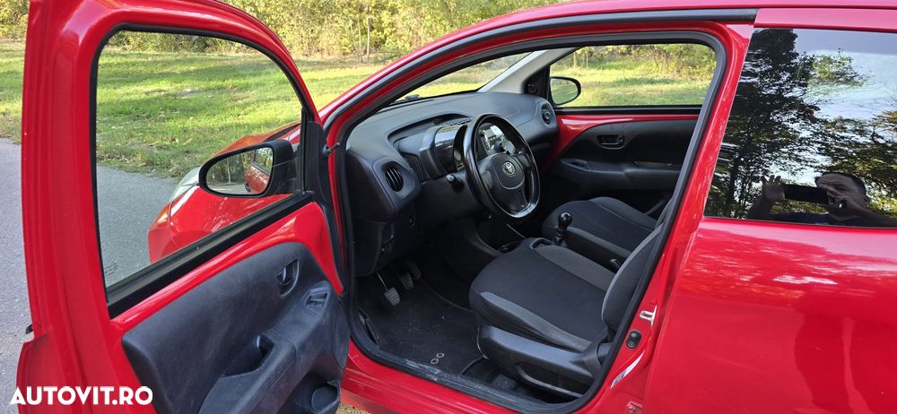 Toyota Aygo 1.0 X - cite Red - 9
