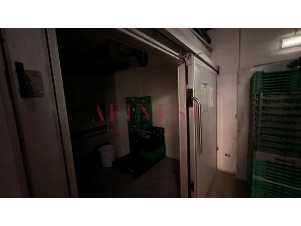 OPORTUNIDADE ÚNICA EM LISBOA - LOJA COMERCIAL DE SONHO JUNTO À GULB... - Grande imagem: 5/11