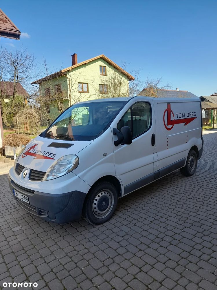 Renault TRAFIC - 8