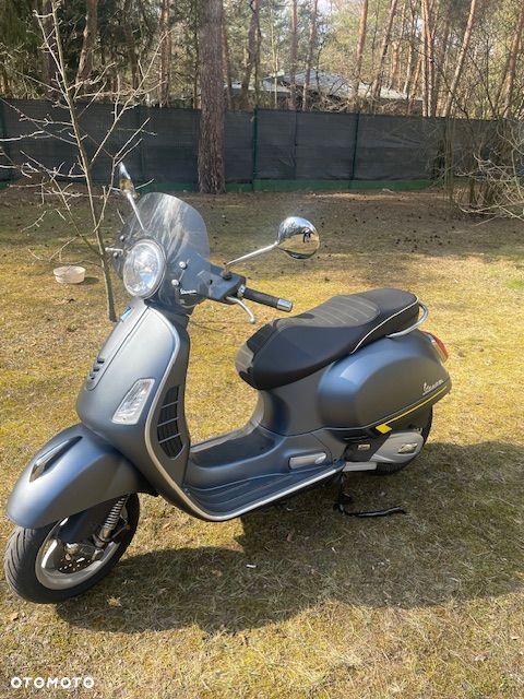 Vespa GTS - 8